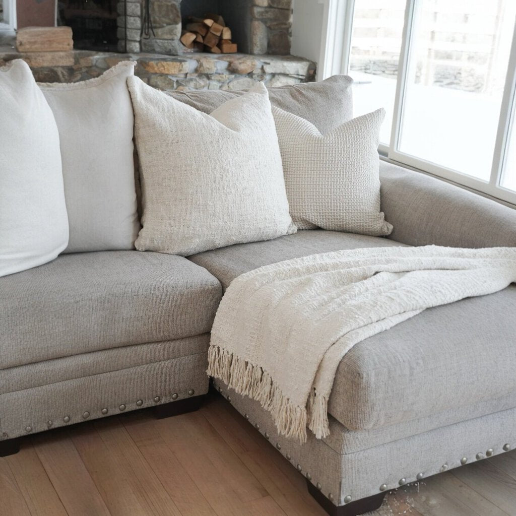 Cozy Cotton White Boucle Fringe Throw 50"x70"