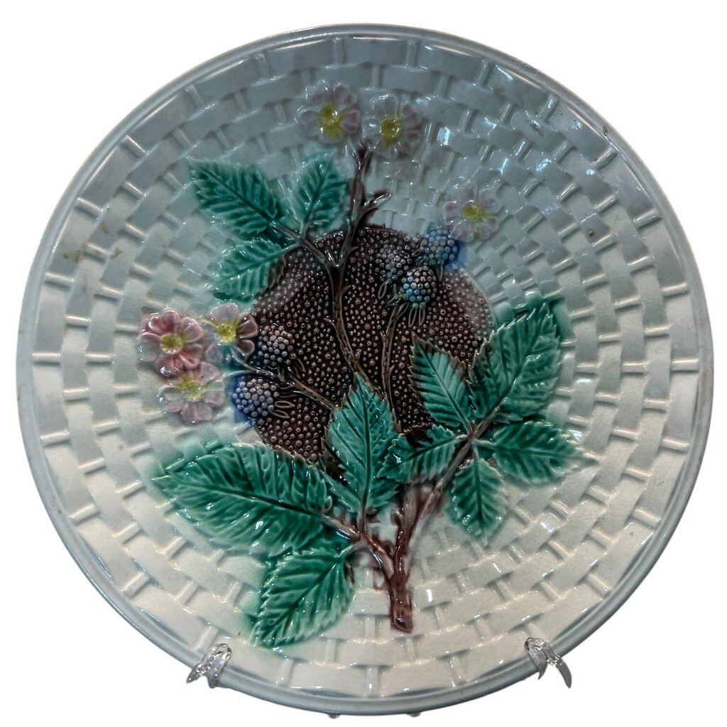 Antique Majolica Circa 1880 Basket Weave Blackberry Plate 10"D