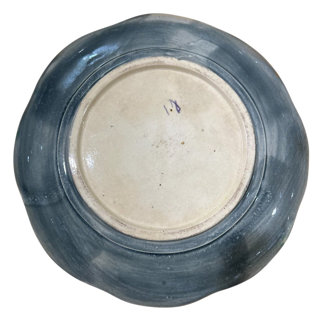 Antique Majolica Green Leaf w/ White Flower Plate 8.5"Dia