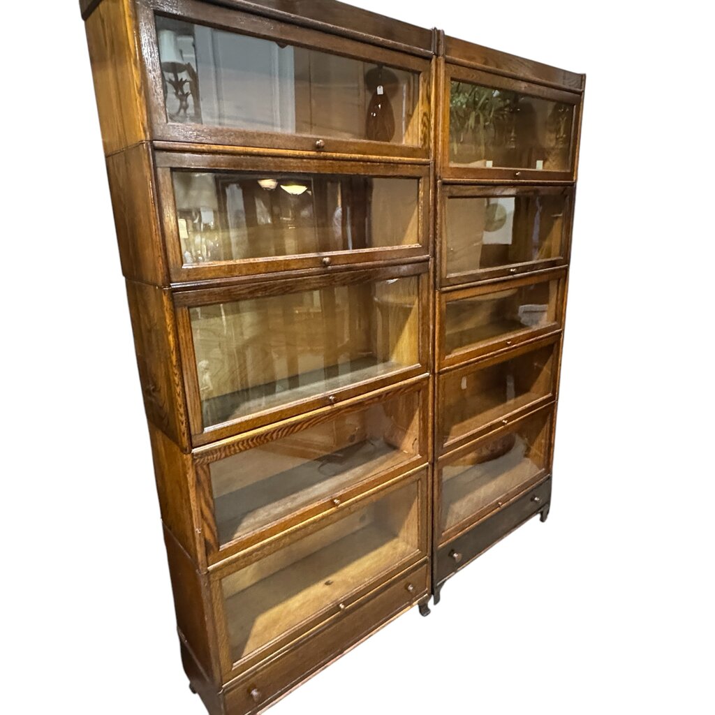 Pair of Udell Works Antique Tiger Oak Barrister (Lawyer's) Bookcases w/ Original Wavy Glass Doors Made in Indianapolis, USA 34Lx12Wx60H