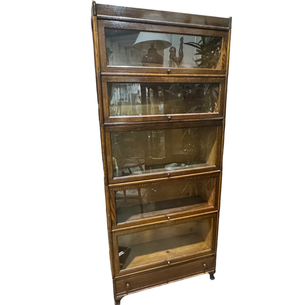 Pair of Udell Works Antique Tiger Oak Barrister (Lawyer's) Bookcases w/ Original Wavy Glass Doors Made in Indianapolis, USA 34Lx12Wx60H