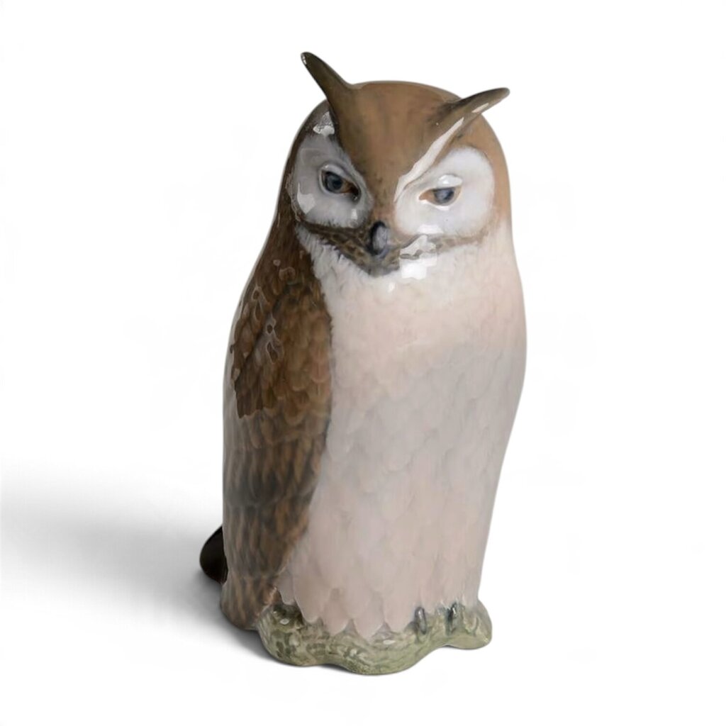 Vintage Royal Copenhagen Porcelain Owl Figurine Made in Demark by Theodor Madsen 3Lx3Wx5H