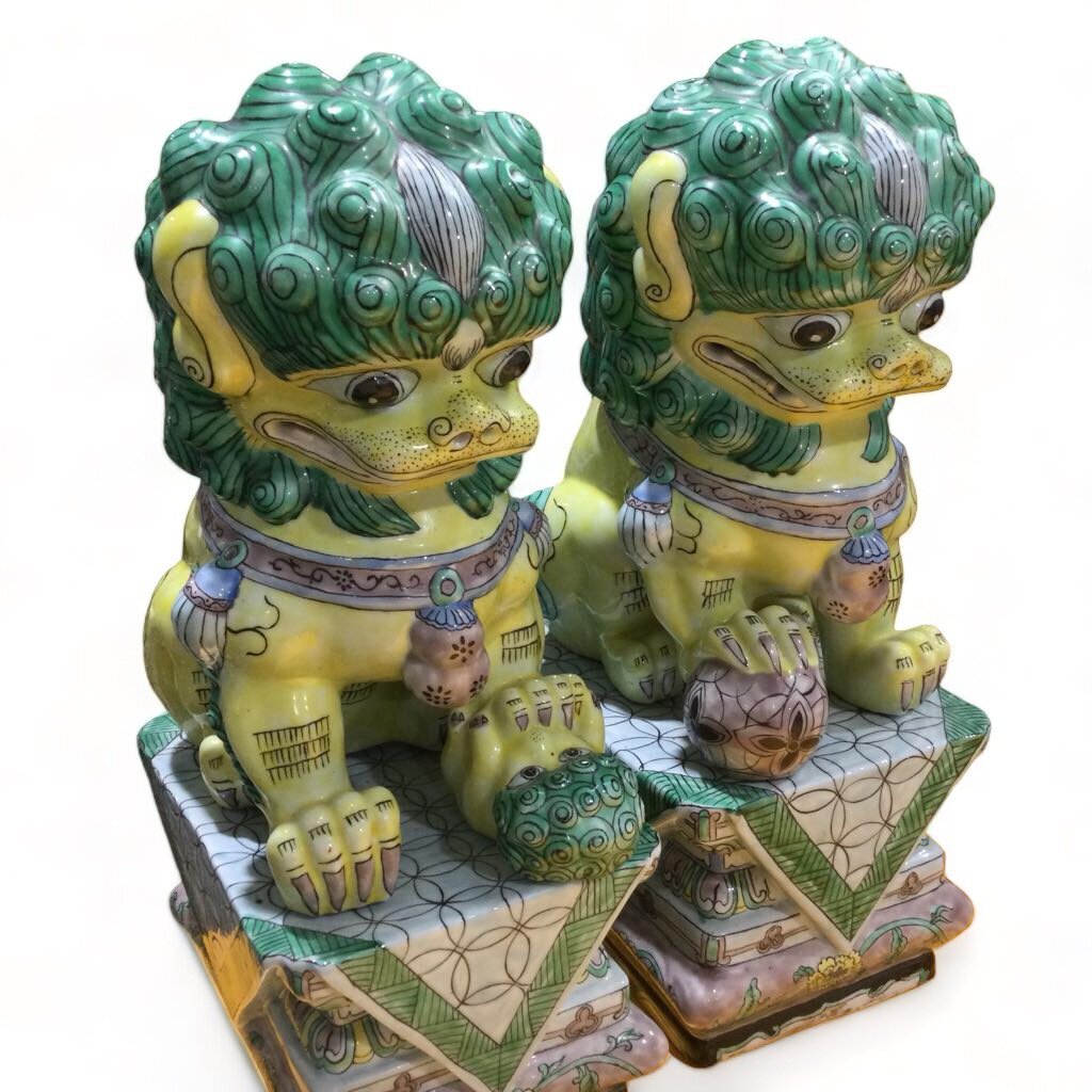 Vintage Pair of Chinese Porcelain Feng Shui Foo Dogs or Imperial Guardian Lions L5.5x7Wx13.5H