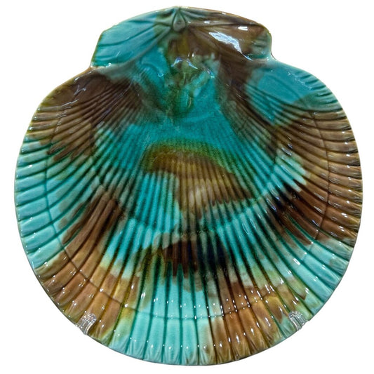 Mid 19th Century Wedgwood Majolica Tortoise Glazed Scallop Plate 8.5Wx9H