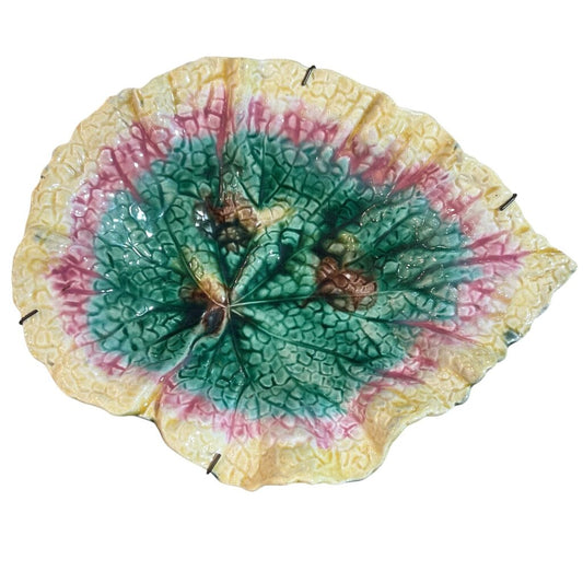 Antique Majolica Pink & Green Etruscan Begonia Leaf Dish 9Lx7W