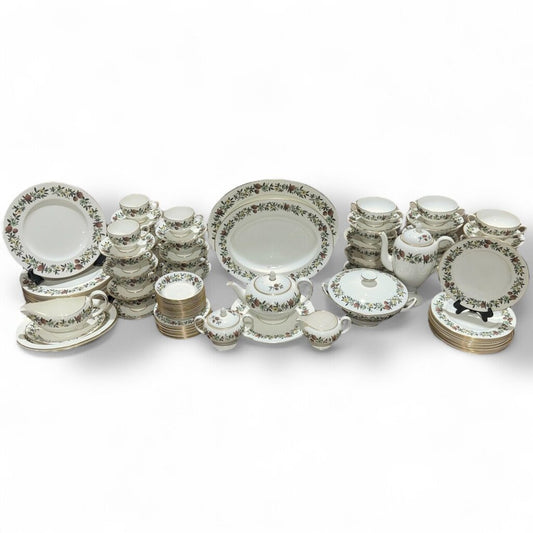 105pc Wedgewood Summer Garland Bone China Dinner Service for 12 & Serving Sets