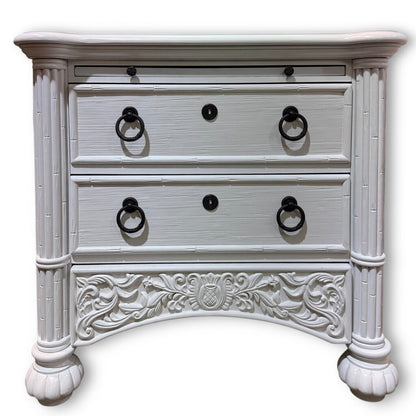 Broyhill 4pc White Lacquered Faux Bamboo Tropical Bedroom Furniture Set including Dresser, Nightstands, Accent Table