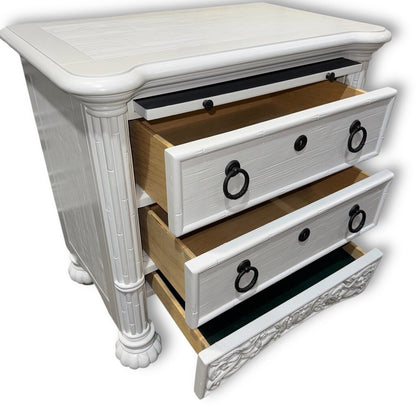 Broyhill 4pc White Lacquered Faux Bamboo Tropical Bedroom Furniture Set including Dresser, Nightstands, Accent Table