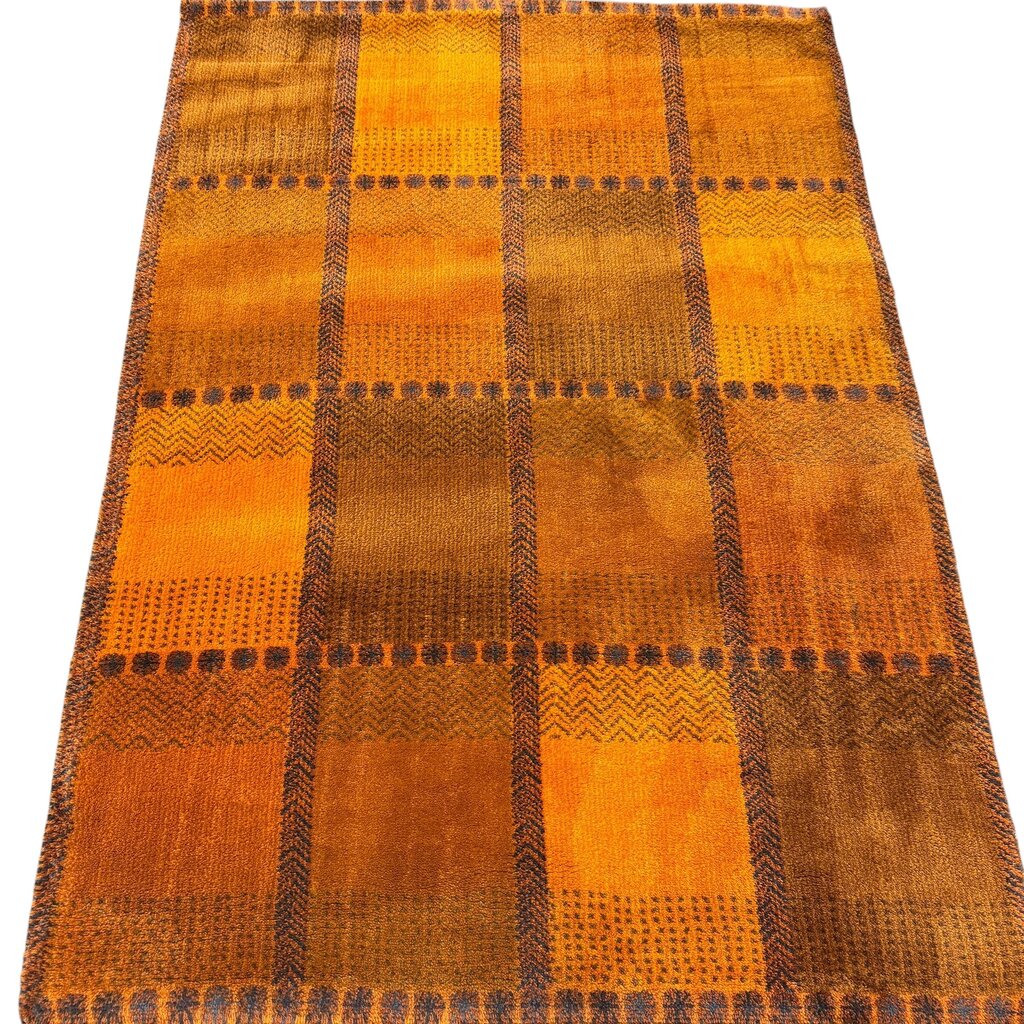 Mid Century Modern Otter Gyllen Flossa Orange MCM Rug Created in Sweden