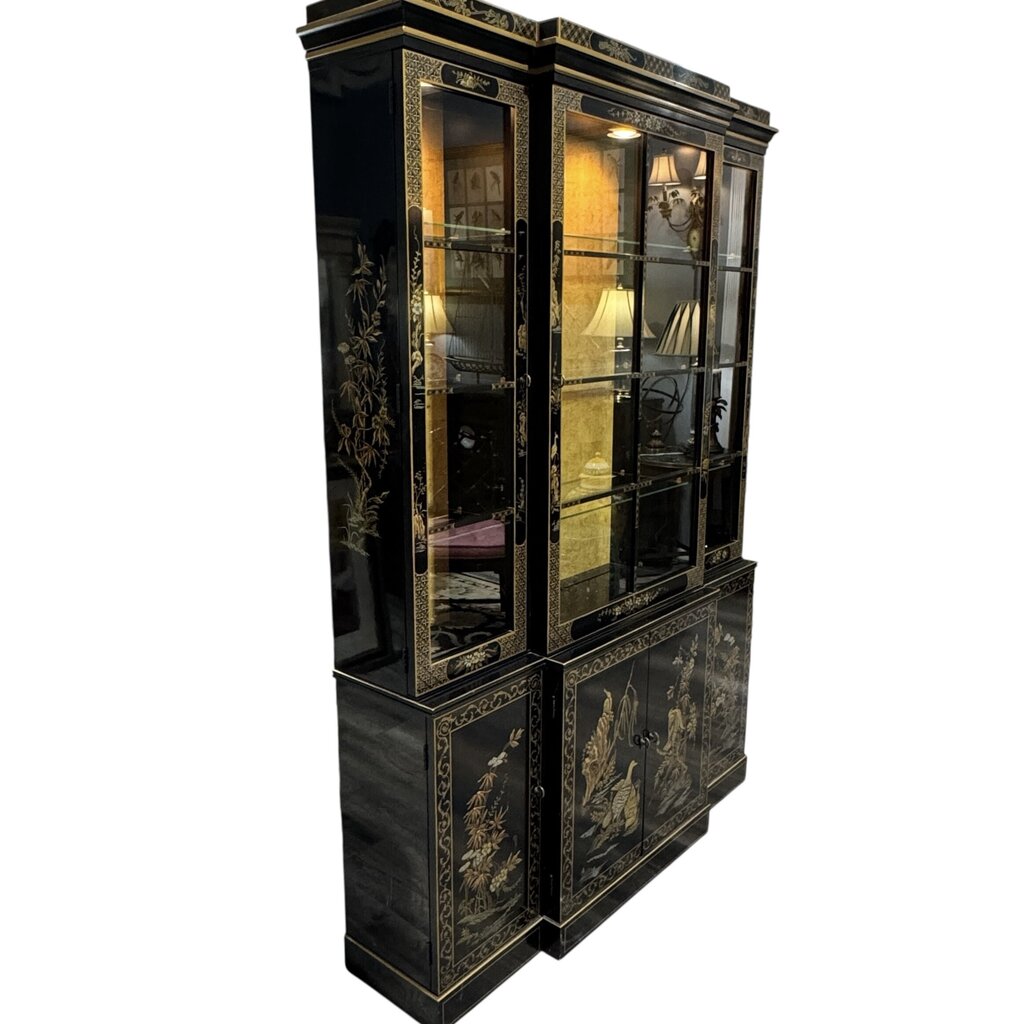 Vintage Drexel Heritage Et Cetera Collection Chinoiserie Style Hand Painted Black Lacquer China Cabinet 57Lx14Wx80H