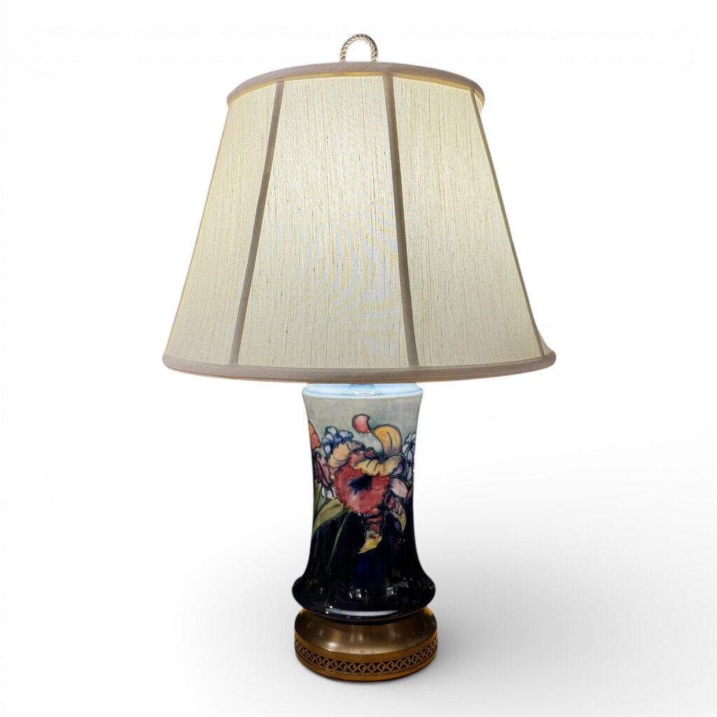 Vintage Moorcroft Pottery England Exquisite Bearded Iris Pattern Table Lamp 16Wx16Wx26H