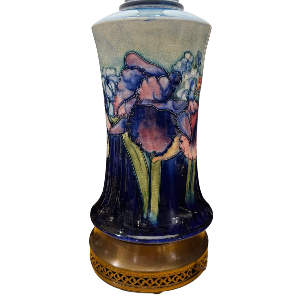 Vintage Moorcroft Pottery England Exquisite Bearded Iris Pattern Table Lamp 16Wx16Wx26H