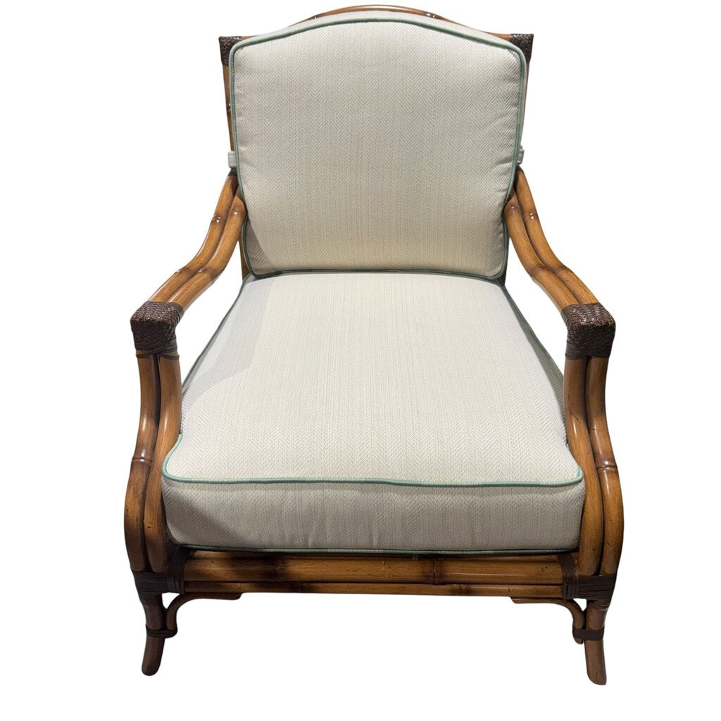 Tommy Bahama Island Estate Veranda Lounge Chairs Pair 31Lx38.5Wx38.5H