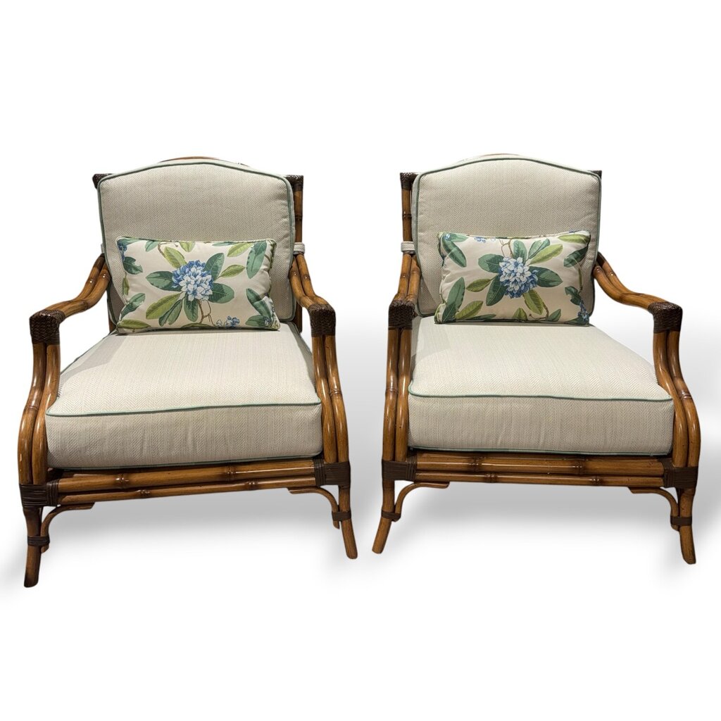 Tommy Bahama Island Estate Veranda Lounge Chairs Pair 31Lx38.5Wx38.5H