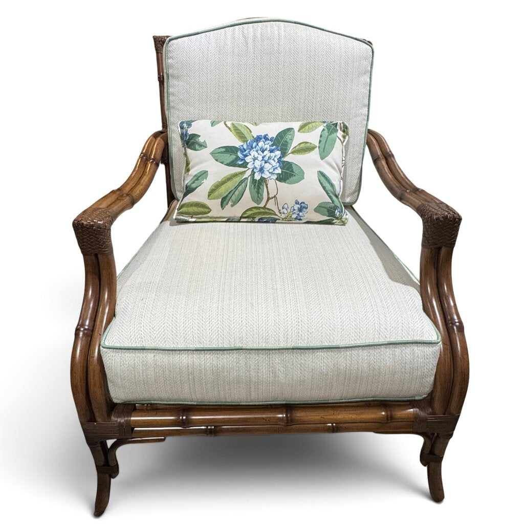 Tommy Bahama Island Estate Veranda Lounge Chairs Pair 31Lx38.5Wx38.5H